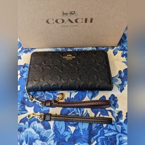 Long Zip Around Wallet In Signature Leather